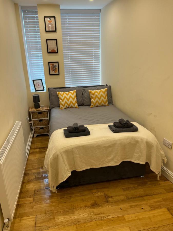 Spacious Ground Floor Suite Comfortably Sleeps Up To Eight Halifax Esterno foto